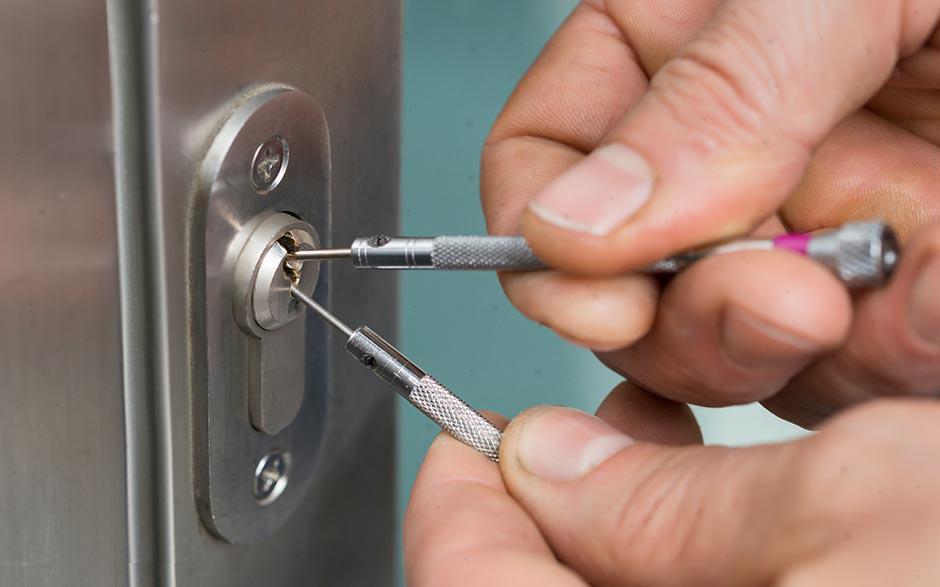  ouvrir une porte sans clé Fichet Aix-en-Provence