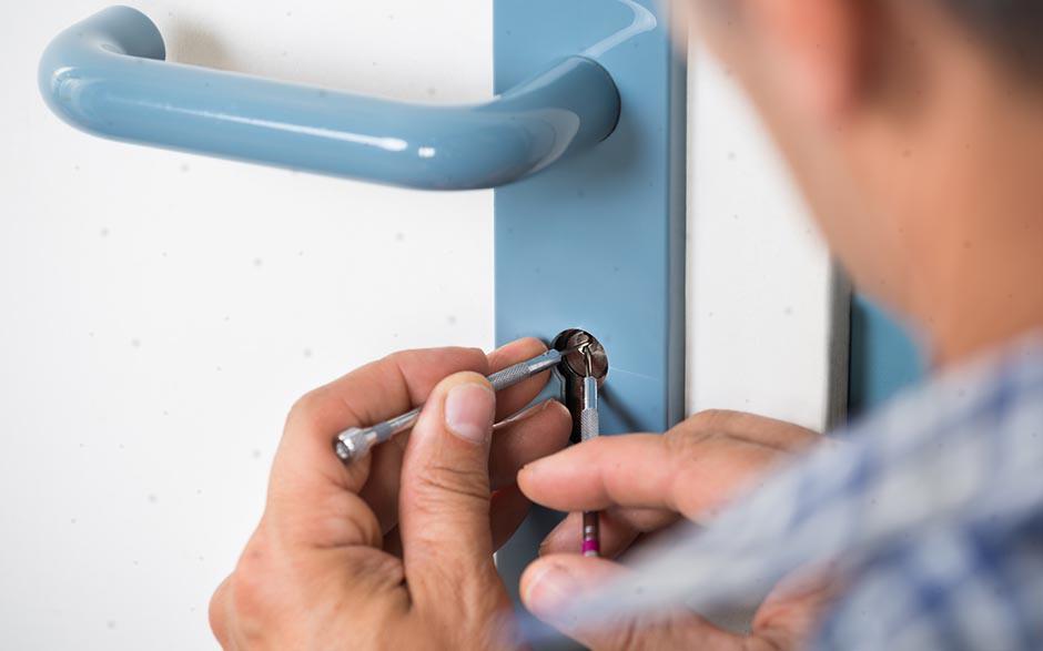  ouvrir une porte sans clé Fichet Aix-en-Provence
