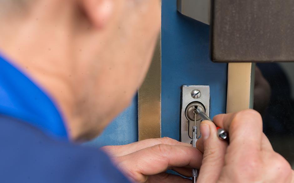 ouvrir une porte sans clé Fichet Aix-en-Provence